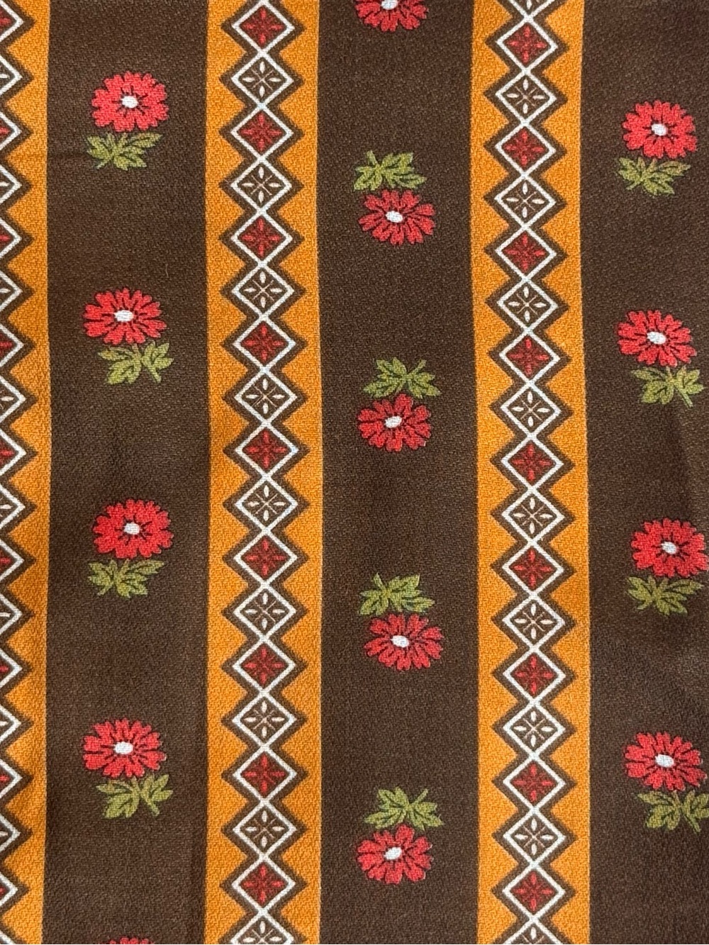 Handmade vintage fabric -Embroidered top - Picture 8 of 8